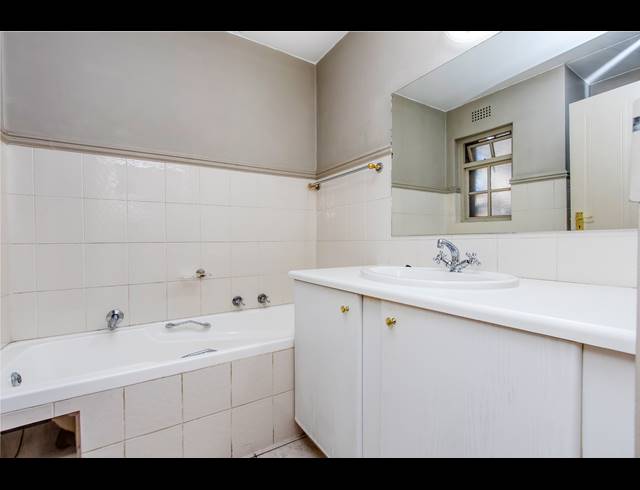 2 BEDROOM APARTMENT TO LET IN HYDE PARK